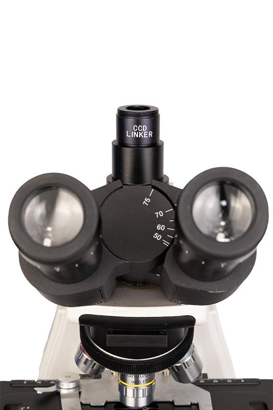 Microscópio Biológico Trinocular Planacromático Infinito ICS (SISTEMA DE CORREÇÃO INFINITA) com Aumento de 40x a 1.600x e Iluminação de 5W 